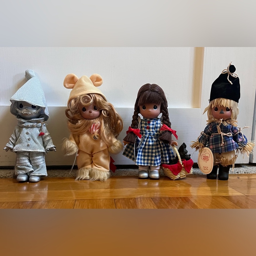 Precious Moments Dolls Wizard of Oz